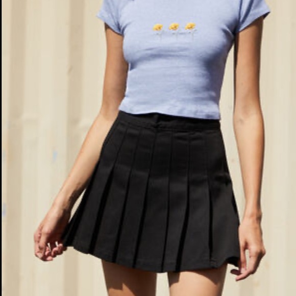 PacSun Dresses & Skirts - J. Galt Black Pleated Miki Skirt Size Small